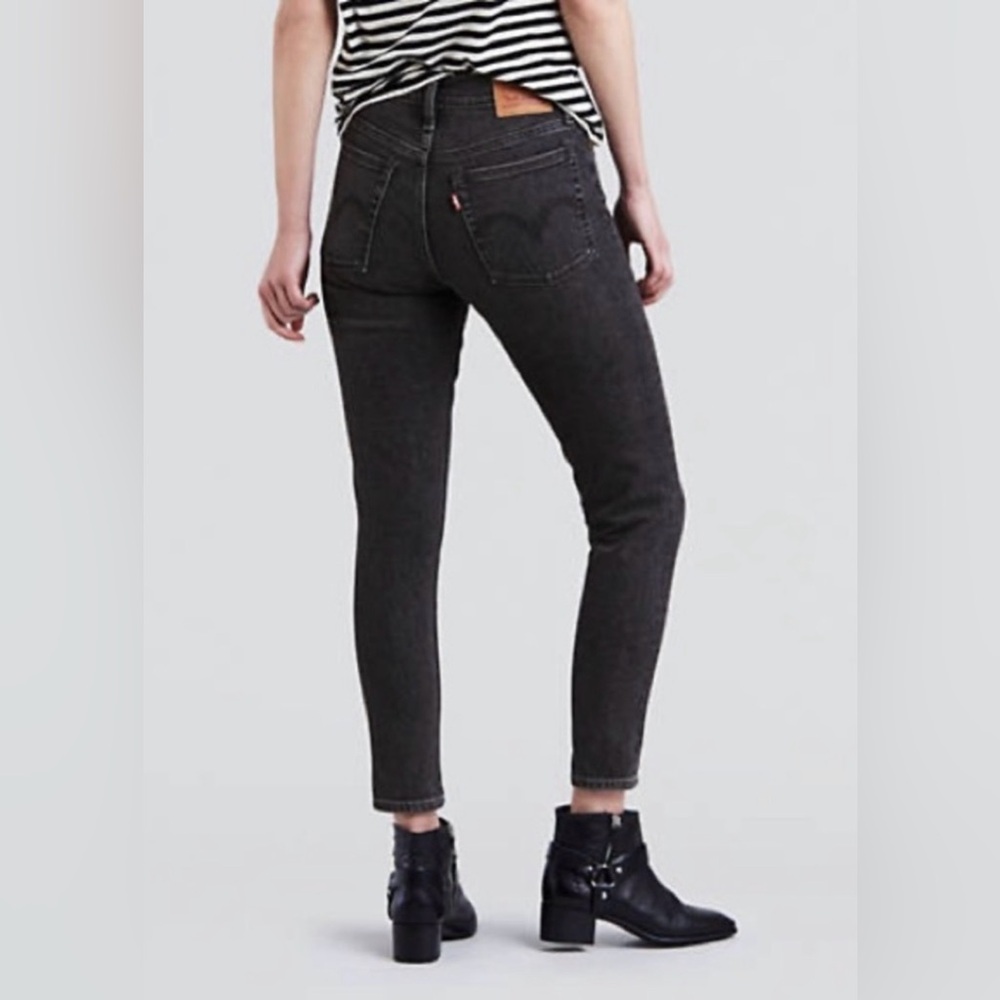 Levi Wedgie Skinny Jeans